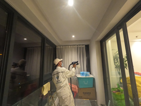 萬科拾叁月除甲醛治理施工現場